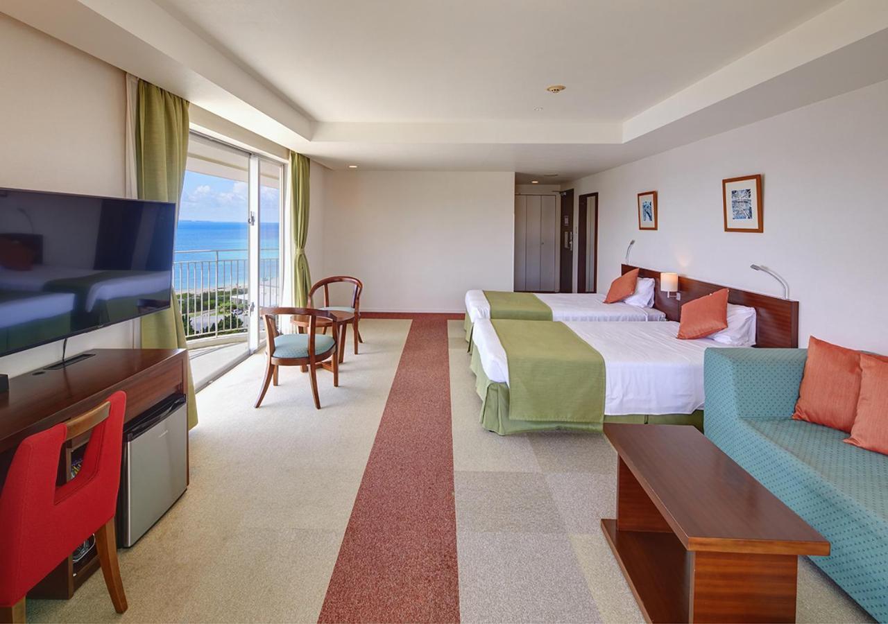 Hotel Yugaf Inn Okinawa Nago Exterior foto