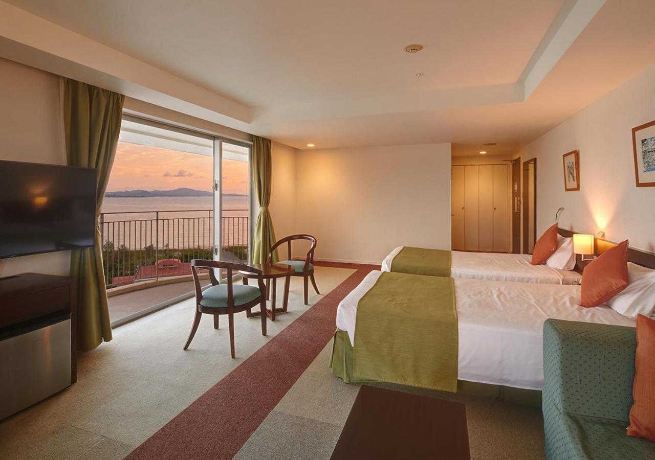 Hotel Yugaf Inn Okinawa Nago Exterior foto